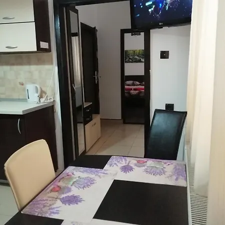 Old Center Апартаменти Брашов